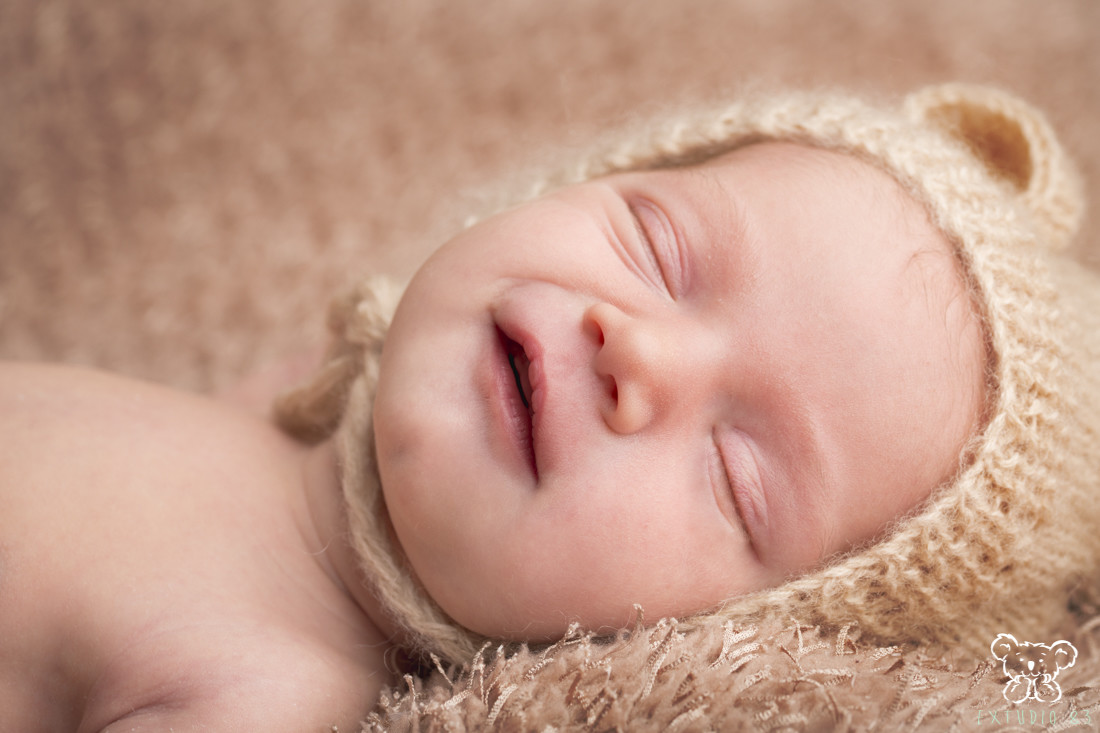 SESIONES DE FOTOS CON RECIEN NACIDOS EN PLASENCIA Y VALLE DEL JERTE - EXTUDIO 83 001-2
