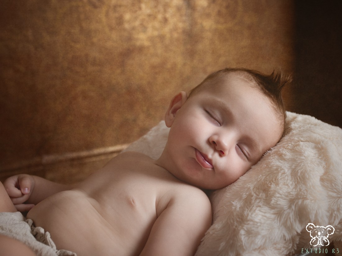 SESIÓN BEBÉ EN PLASENCIA - EXTUDIO 83 009